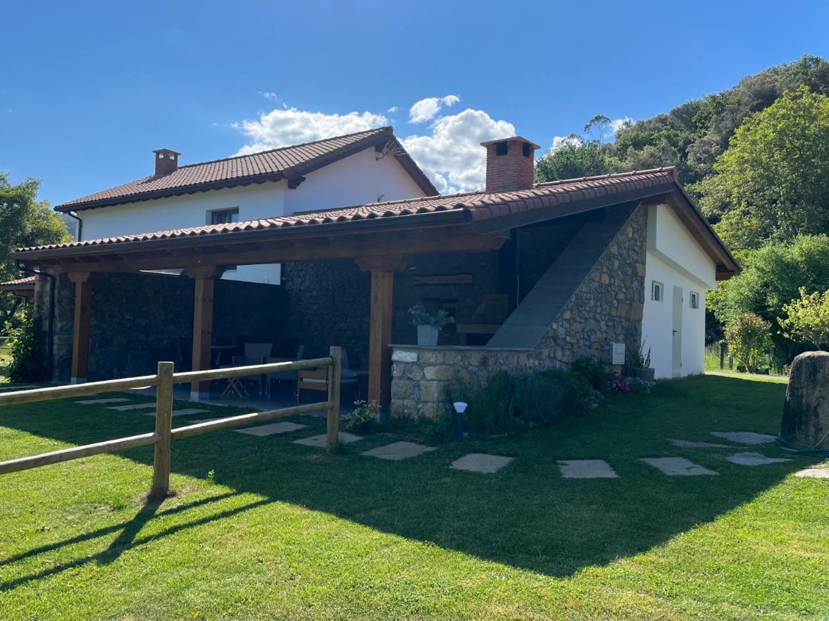 Casa Rural Mazarredonda San Pantaleon de Aras Ngoại thất bức ảnh